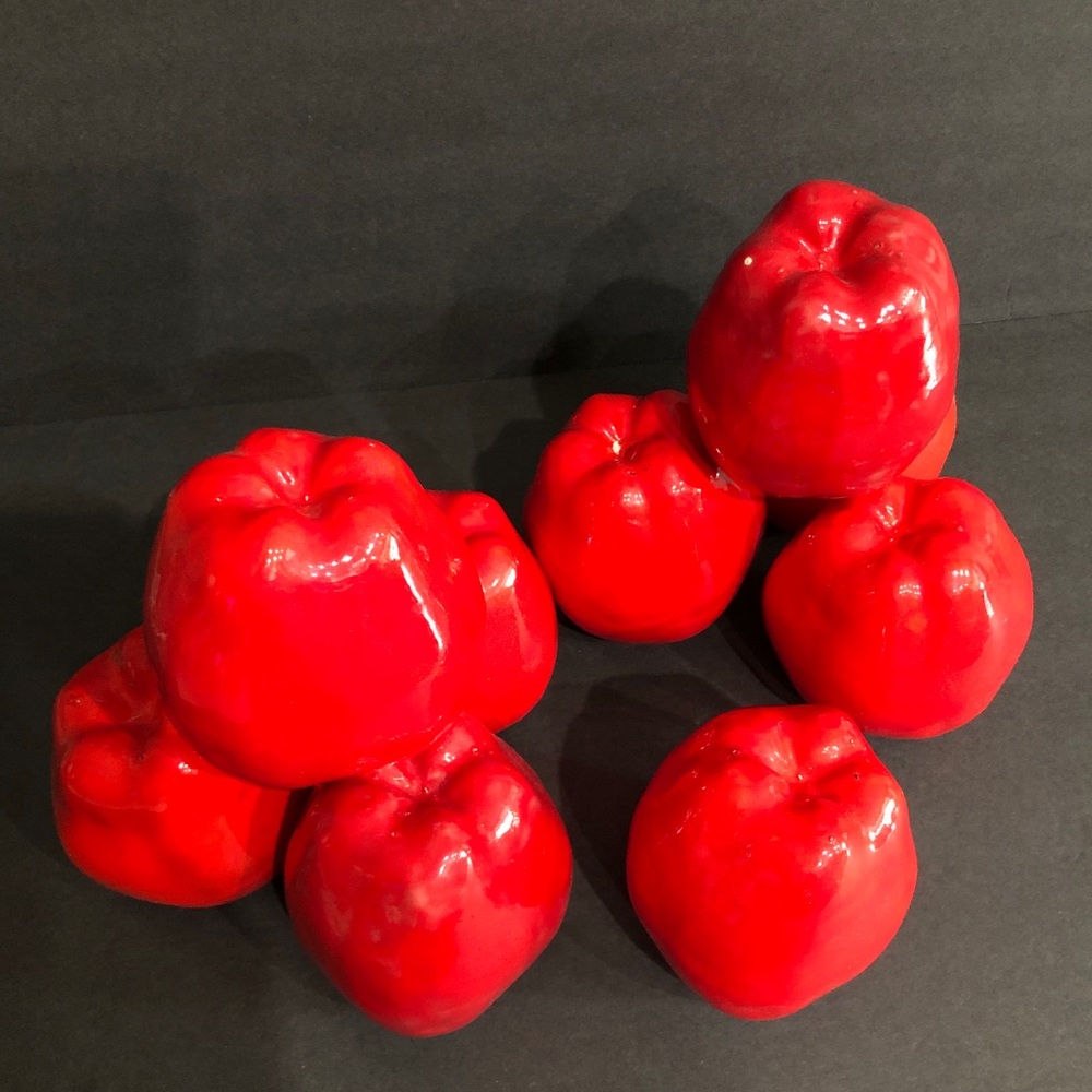 Apples Red Ceramic 3.5”. - Picture 2 of 6